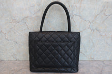 画像をギャラリービューアに読み込む, CHANEL/シャネル 復刻トート キャビアスキン ブラック/シルバー金具 トートバッグ 800070045