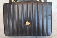 Load image into Gallery viewer, CHANEL  V-Stitch chain shoulder bag Lambskin Black/Gold hadware Shoulder bag 700090155