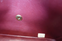 Load image into Gallery viewer, CHANEL  V-Stitch chain shoulder bag Lambskin Black/Gold hadware Shoulder bag 700090155