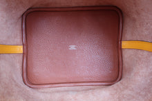 將圖片載入圖庫檢視器 HERMES/エルメス ピコタンロックタッチMM トリヨンクレマンス/ヴォースイフト キュイーブル/ジョーヌドール X刻印 ハンドバッグ 800020139