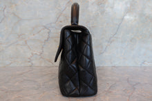 画像をギャラリービューアに読み込む, CHANEL/シャネル マトラッセ台形ハンドバッグ ラムスキン ブラック/ゴールド金具 ハンドバッグ 700110005