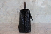 画像をギャラリービューアに読み込む, CHANEL/シャネル マトラッセ台形ハンドバッグ ラムスキン ブラック/ゴールド金具 ハンドバッグ 700110005