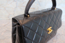 画像をギャラリービューアに読み込む, CHANEL/シャネル マトラッセ台形ハンドバッグ ラムスキン ブラック/ゴールド金具 ハンドバッグ 700110005