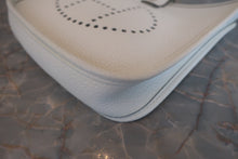 画像をギャラリービューアに読み込む, HERMES/エルメス エブリンTPM トリヨンクレマンス ニューホワイト B刻印 ショルダーバッグ 800080116