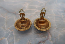Load image into Gallery viewer, CHANEL CC mark Round earring Gold plate Gold Earring 600080072