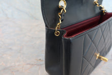 将图片加载到图库查看器,CHANEL/香奈儿 戴妃 CF 链条包 羊皮 Black/Gold hadware(黑色/金色金属) 肩背包 800030088