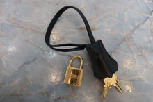 画像をギャラリービューアに読み込む, HERMES/エルメス ケリー32 ボックスカーフ ブラック □J刻印 ショルダーバッグ 700070117