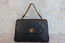 Load image into Gallery viewer, CHANEL Matelasse trapezoid chain hand bag Lambskin Black/Gold hadware Hand bag 800070012