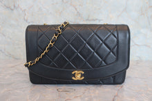 将图片加载到图库查看器,CHANEL/香奈儿 戴妃 CF 链条包 羊皮 Black/Gold hadware(黑色/金色金属) 肩背包 800030102