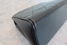 Load image into Gallery viewer, CHANEL Matelasse trapezoid chain hand bag Lambskin Black/Gold hadware Hand bag 800070012
