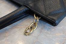 画像をギャラリービューアに読み込む, CHANEL/シャネル 復刻トート キャビアスキン ブラック/ゴールド金具 トートバッグ 700100246