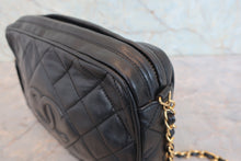 Load image into Gallery viewer, CHANEL Matelasse fringe chain shoulder bag Lambskin Black/Gold hadware Shoulder bag 800070028