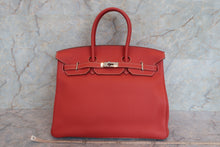 Load image into Gallery viewer, HERMES BIRKIN 35 Bi-color Clemence leather Sanguine/White □O Engraving Hand bag 700070128