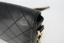 将图片加载到图库查看器,CHANEL/香奈儿 Vicolore 大号经典双C 链条包 羊皮 Black/Gold hardware(黑色/金色金属) 肩背包 800100053