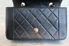將圖片載入圖庫檢視器 CHANEL/シャネル ダイアナマトラッセチェーンショルダーバッグ ラムスキン ブラック/ゴールド金具 ショルダーバッグ 800020240