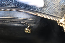 画像をギャラリービューアに読み込む, CHANEL/シャネル 復刻トート キャビアスキン ブラック/ゴールド金具 トートバッグ 700100246