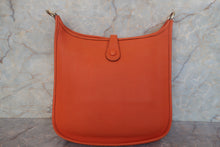 Load image into Gallery viewer, HERMES EVELYNE 1PM Togo leather Orange □G Engraving Shoulder bag 700120048