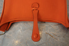 Load image into Gallery viewer, HERMES EVELYNE 1PM Togo leather Orange □G Engraving Shoulder bag 700120048