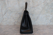 画像をギャラリービューアに読み込む, HERMES/エルメス ケリー28 ボックスカーフ ブラック 〇F刻印 ハンドバッグ 700080112