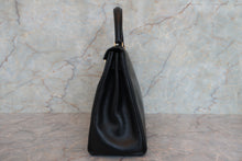 画像をギャラリービューアに読み込む, HERMES/エルメス ケリー28 ボックスカーフ ブラック 〇F刻印 ハンドバッグ 700080112