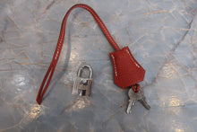 Load image into Gallery viewer, HERMES BIRKIN 35 Bi-color Clemence leather Sanguine/White □O Engraving Hand bag 700070128