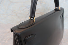 画像をギャラリービューアに読み込む, HERMES/エルメス ケリー28 ボックスカーフ ブラック 〇F刻印 ハンドバッグ 700080112