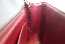 Load image into Gallery viewer, CHANEL Diana matelasse chain shoulder bag Lambskin Black/Gold hadware Shoulder bag 800050025