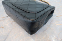 将图片加载到图库查看器,CHANEL/香奈儿 迷你CF 单盖 链条包 羊皮 Black/Gold hadware(黑色/金色金属) 肩背包 800030199