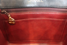 将图片加载到图库查看器,CHANEL/香奈儿 迷你CF 单盖 链条包 羊皮 Black/Gold hadware(黑色/金色金属) 肩背包 800030199