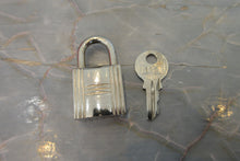 Load image into Gallery viewer, HERMES PICOTIN LOCK MM Clemence leather Bougainvillier □N Engraving Hand bag 700040216