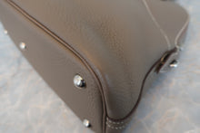 将图片加载到图库查看器,HERMES/BOLIDE 31 Clemence leather Etoupe gray □N刻印 Shoulder bag 800060155