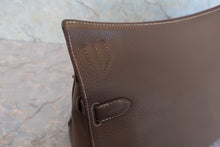 画像をギャラリービューアに読み込む, HERMES/エルメス ジプシエール30 トリヨンクレマンス エトゥープ T刻印 ショルダーバッグ 800020276