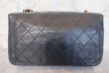 Load image into Gallery viewer, CHANEL Matelasse chain shoulder bag Lambskin Black/Gold hadware Shoulder bag 700120093