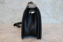 画像をギャラリービューアに読み込む, CHANEL/シャネル ボーイシャネルチェーンショルダーバッグ ラムスキン ブラック/シルバー金具 ショルダーバッグ 800090001