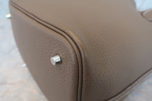 画像をギャラリービューアに読み込む, HERMES/エルメス ピコタンロックMM トリヨンクレマンス エトゥープ B刻印 ハンドバッグ 800010129