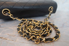 Load image into Gallery viewer, CHANEL Matelasse chain shoulder bag Lambskin Black/Gold hadware Shoulder bag 700120093