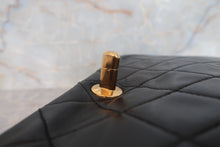 Load image into Gallery viewer, CHANEL Matelasse chain shoulder bag Lambskin Black/Gold hadware Shoulder bag 700120093