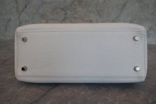 Load image into Gallery viewer, HERMES KELLY 28 Clemence leather White □I Engraving Shoulder bag 700080133