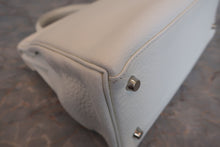 Load image into Gallery viewer, HERMES KELLY 28 Clemence leather White □I Engraving Shoulder bag 700080133