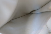 Load image into Gallery viewer, HERMES KELLY 28 Clemence leather White □I Engraving Shoulder bag 700080133