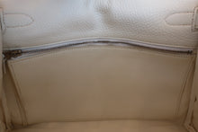 Load image into Gallery viewer, HERMES KELLY 28 Clemence leather White □I Engraving Shoulder bag 700080133