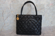 Load image into Gallery viewer, CHANEL Medallion Tote Caviar skin Black/Gold hadware Tote bag 700040134