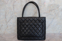 Load image into Gallery viewer, CHANEL Medallion Tote Caviar skin Black/Gold hadware Tote bag 700040134