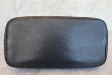 Load image into Gallery viewer, CHANEL Medallion Tote Caviar skin Black/Gold hadware Tote bag 700040134