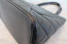 Load image into Gallery viewer, CHANEL Medallion Tote Caviar skin Black/Gold hadware Tote bag 700040134