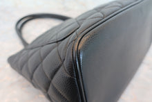 Load image into Gallery viewer, CHANEL Medallion Tote Caviar skin Black/Gold hadware Tote bag 700040134