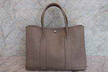 將圖片載入圖庫檢視器 HERMES/エルメス ガーデンパーティPM カントリー グリスアスファルト C刻印 トートバッグ 700090230