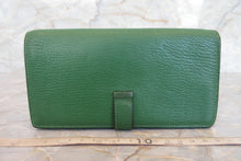 Load image into Gallery viewer, HERMES  Bearn Soufflet Chevre myzore goatskim □N Engraving Wallet 700030113
