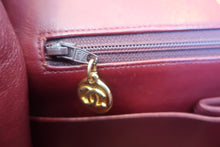 Load image into Gallery viewer, CHANEL Matelasse double flap double chain shoulder bag LambskinBlack/Gold hadware Shoulder bag 700120091