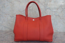 将图片加载到图库查看器,HERMES GARDEN PARTY PM Country leather Sanguine □Q刻印 Tote bag 800070051